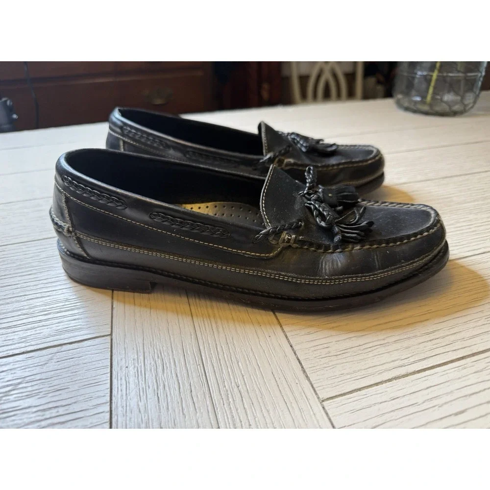 Cole Haan Country Men's Slip On Black Tasseled Leather Loafers. Sz 9.5 M. Preppy